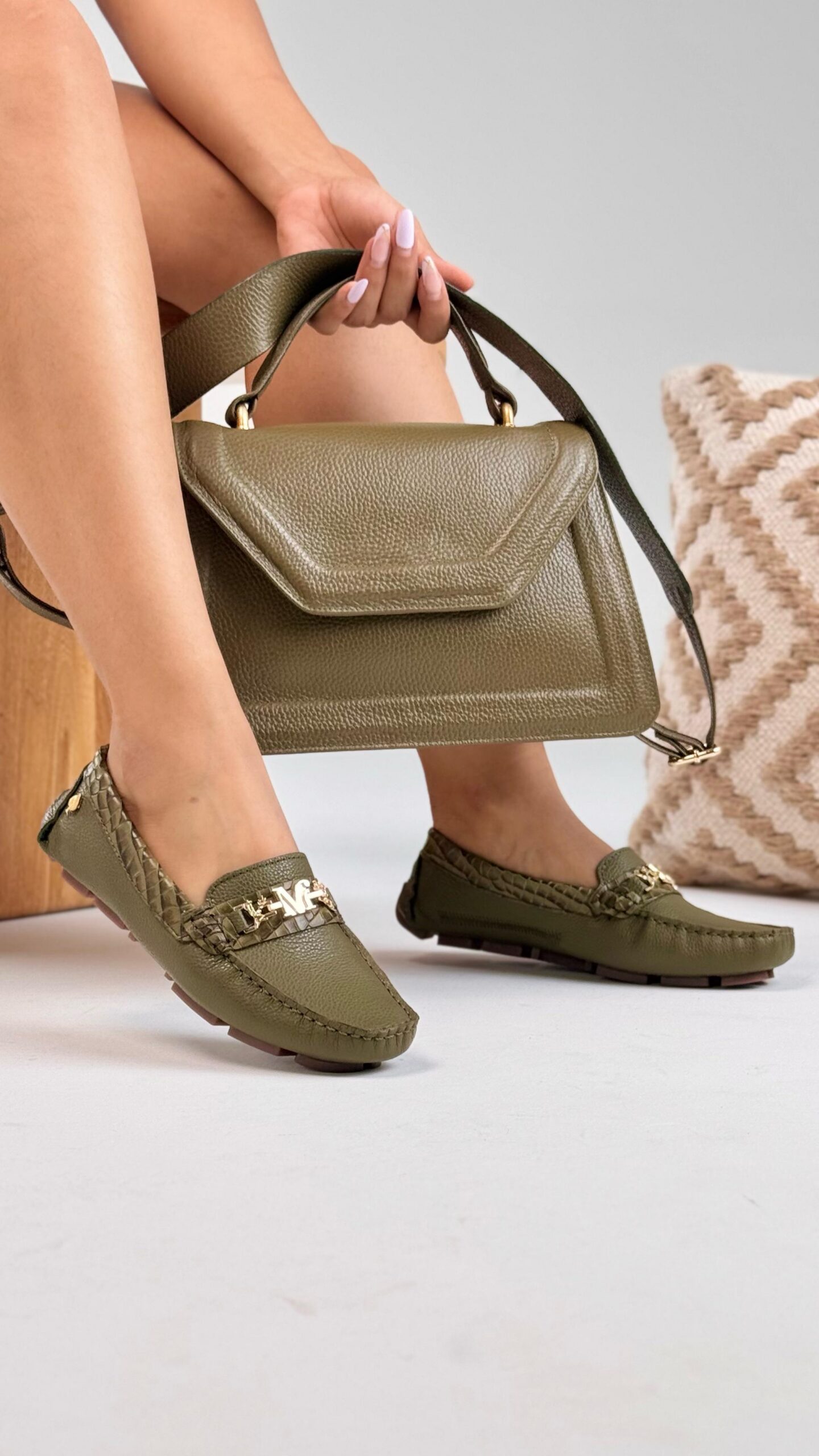 MOCASIN HERRAJE