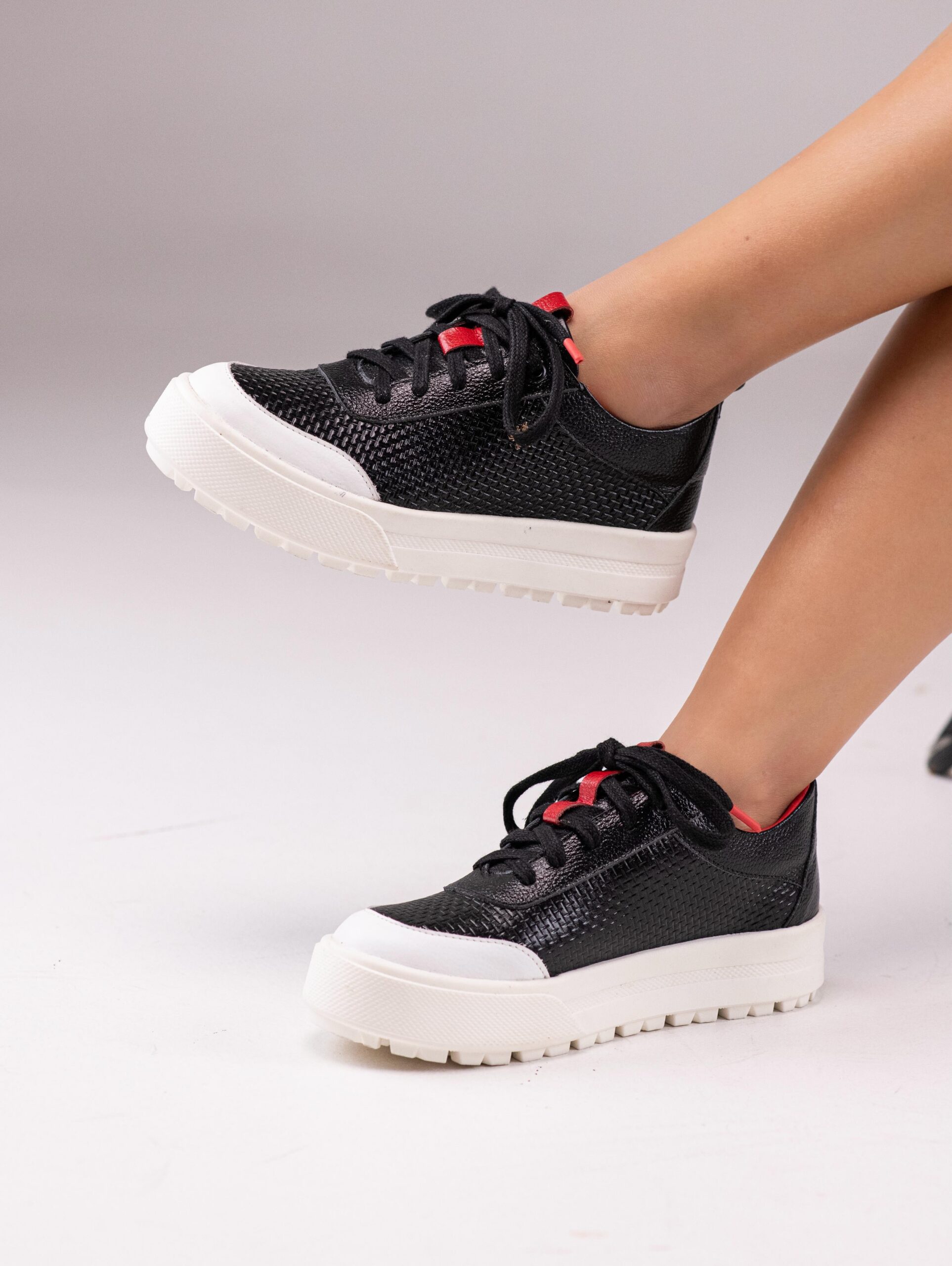 La Novedad TENIS NANY