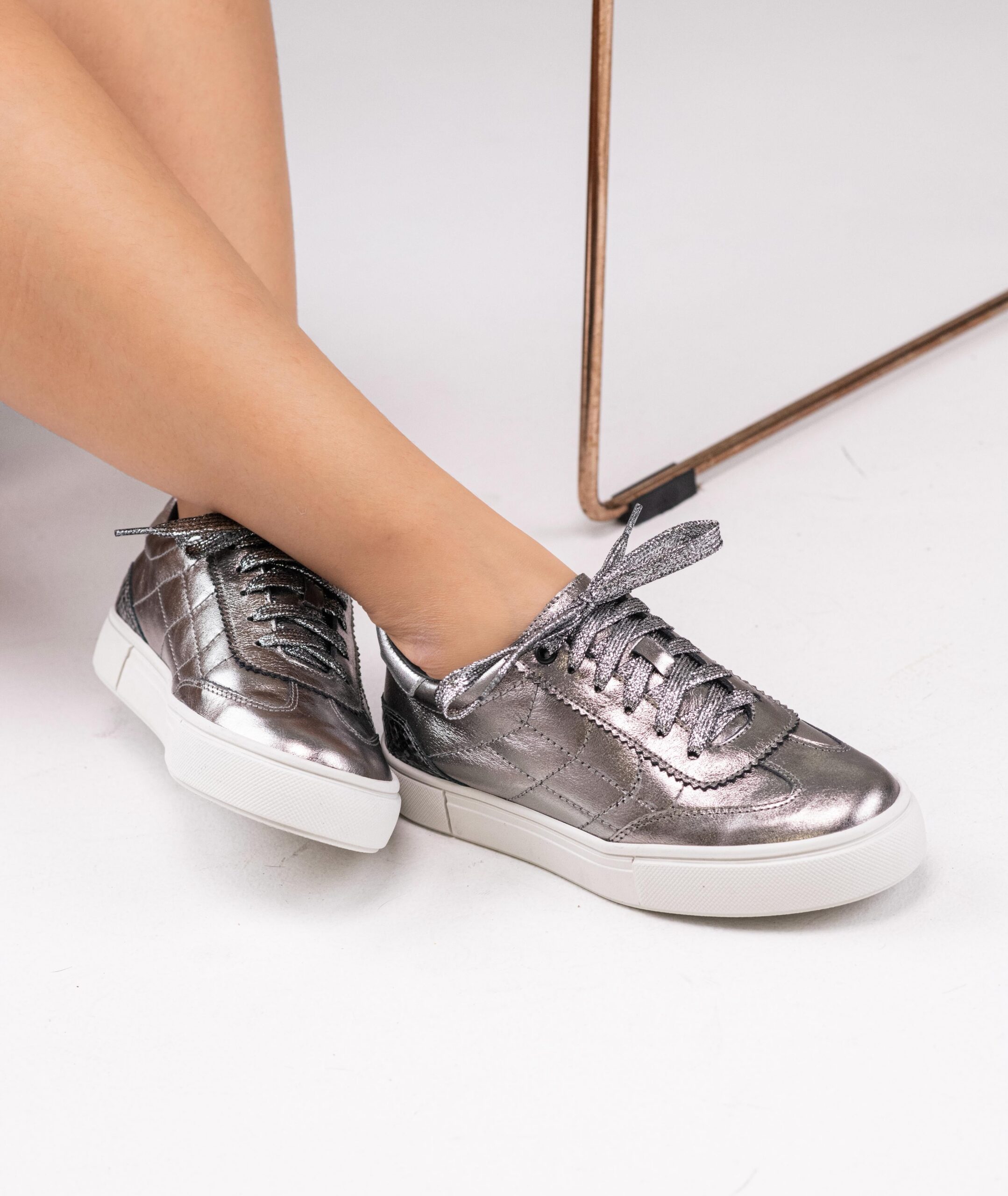 La Novedad TENIS HADDA