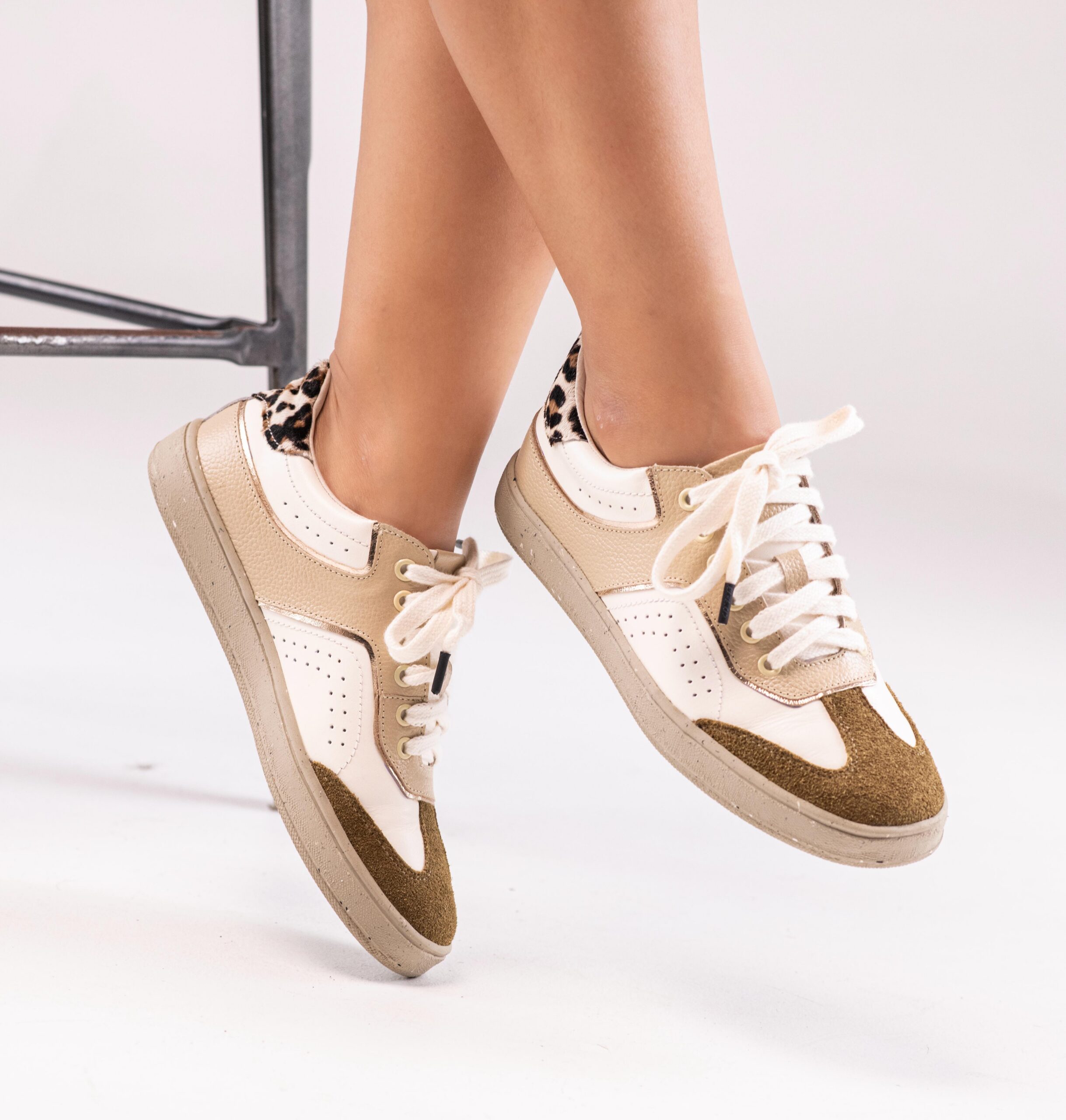 La Novedad TENIS ALINA