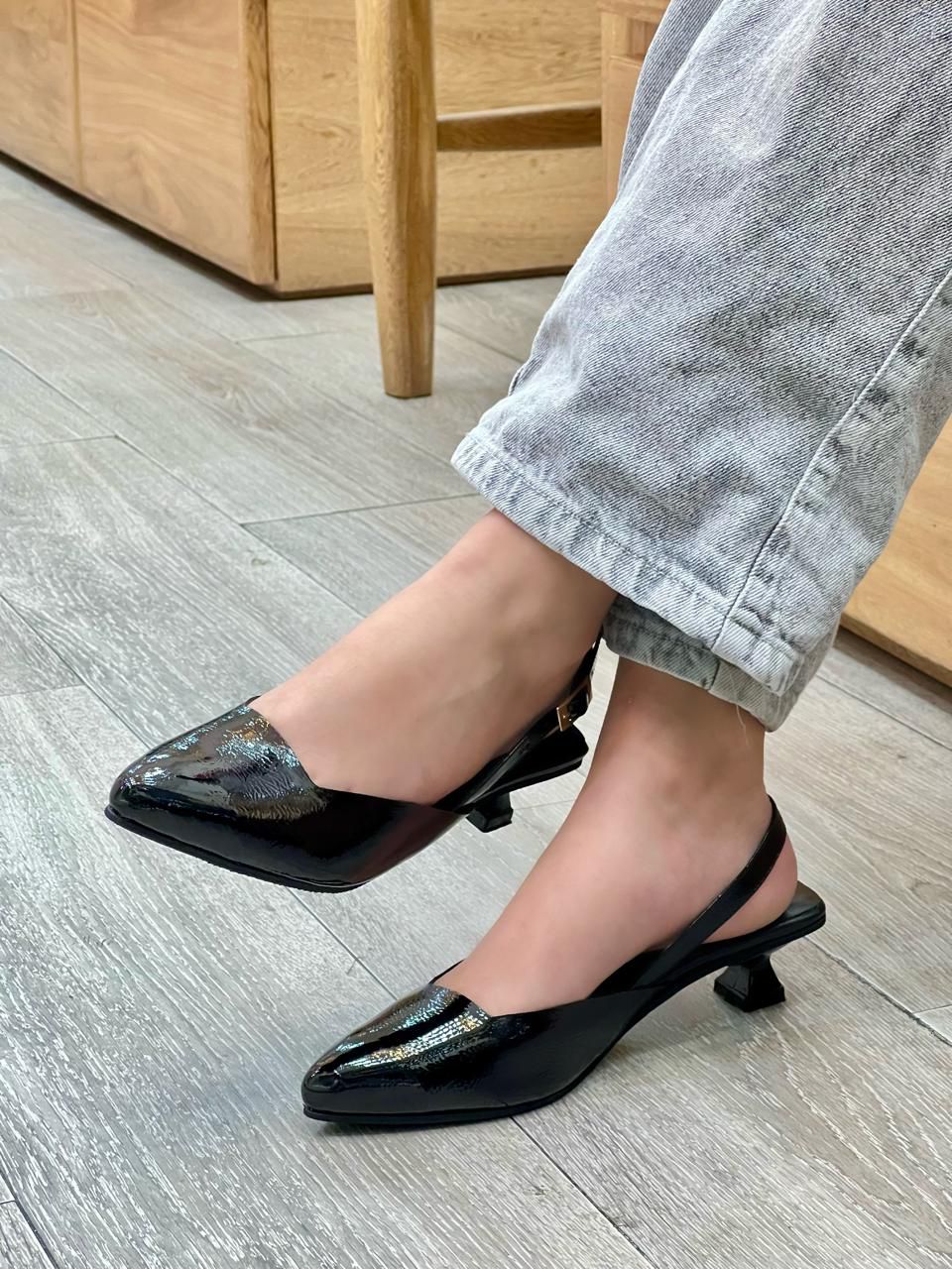 La Novedad MULE CAMELIA