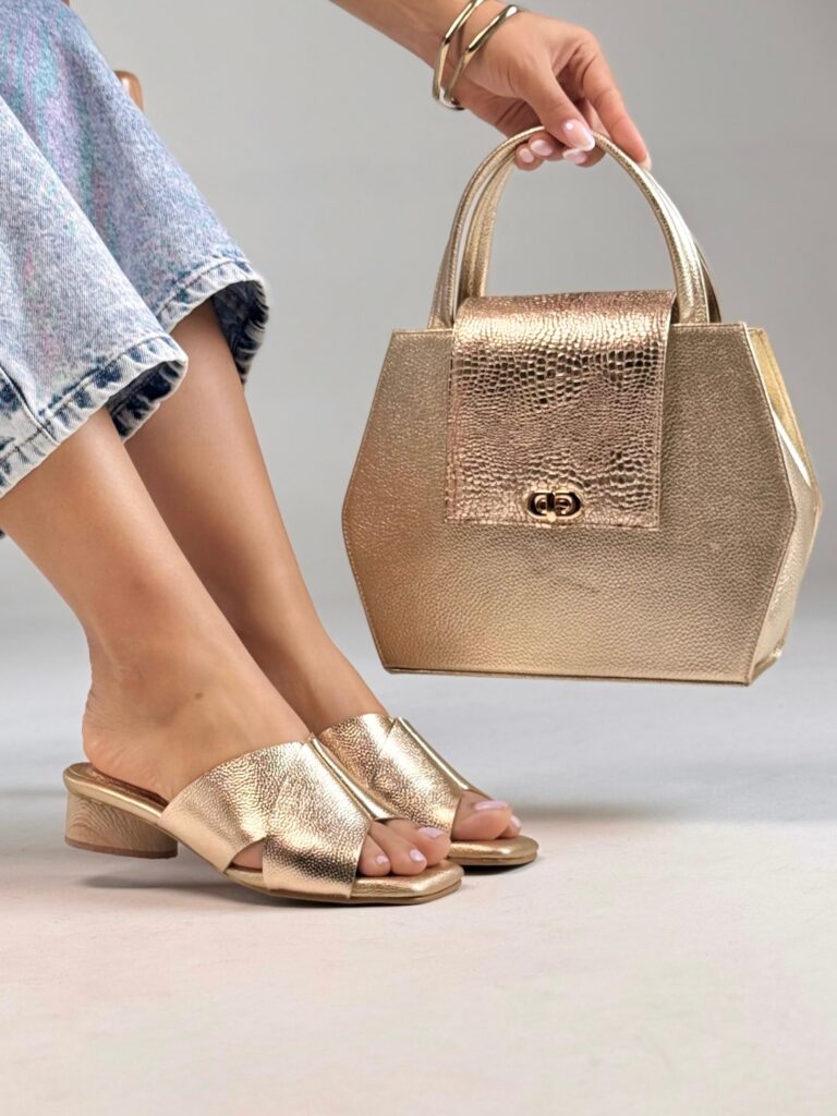 SANDALIAS LINDA en Dorado