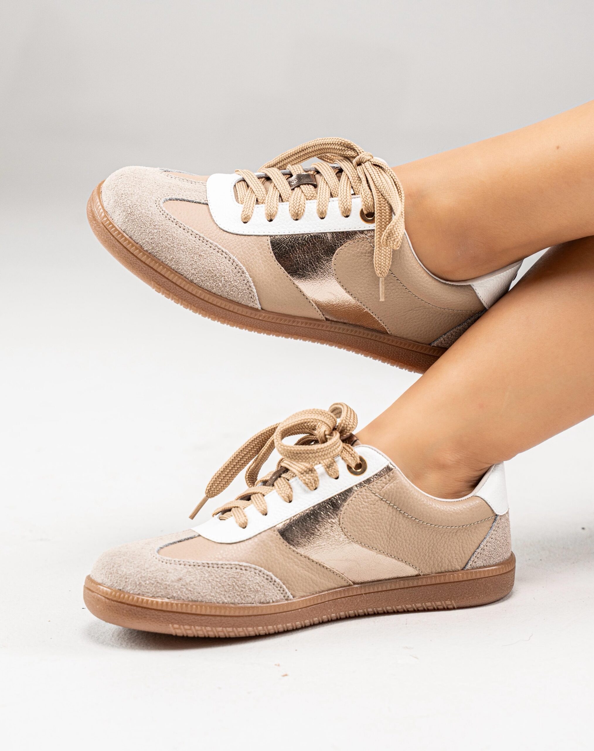La Novedad TENIS ELLA