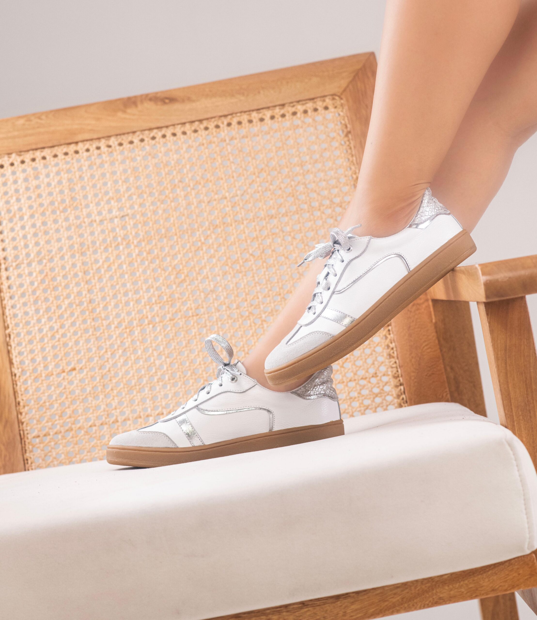 La Novedad TENIS SAM