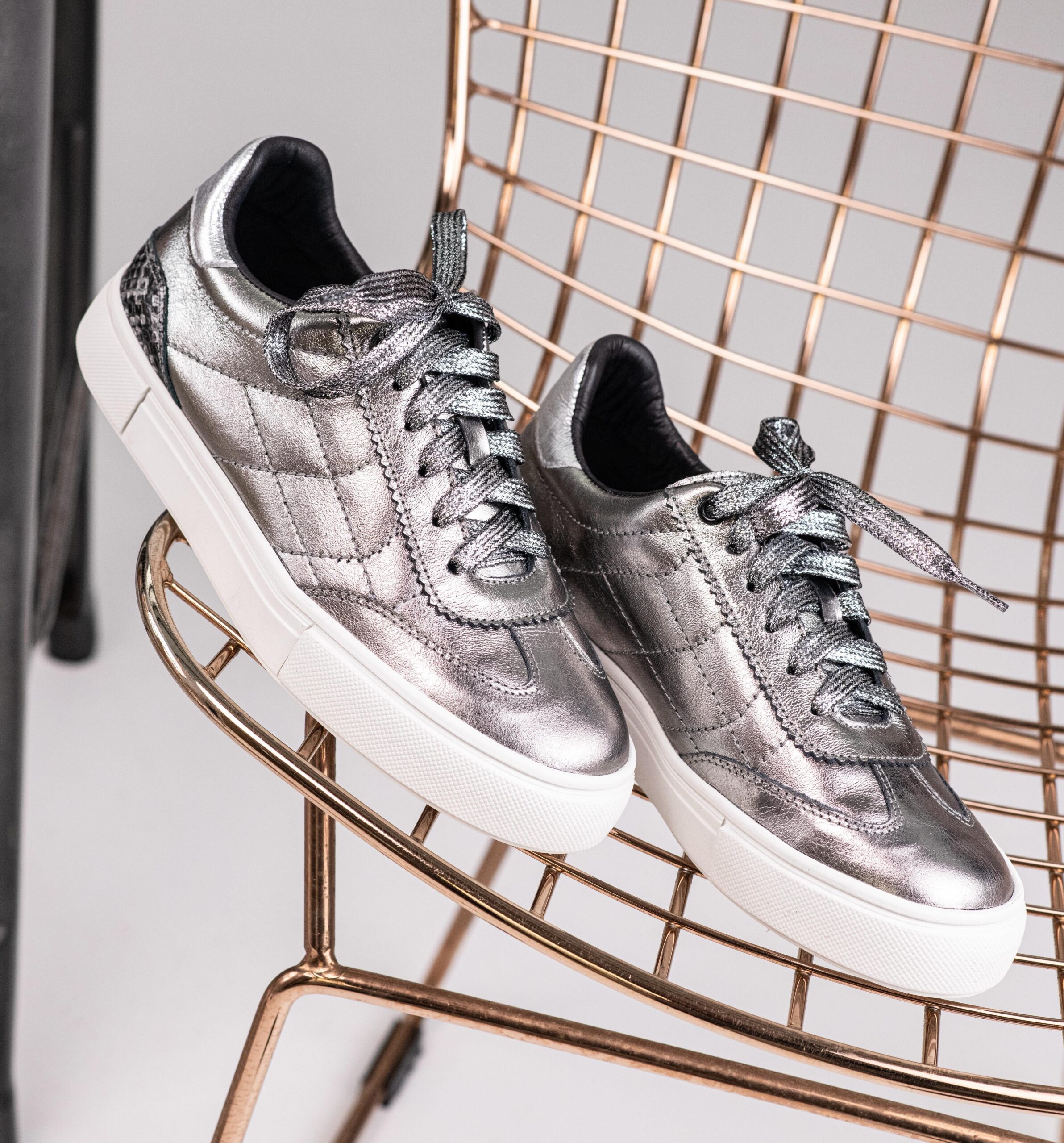 La Novedad TENIS HADDA